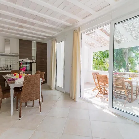 Weisses Haus Im Salento By Interhome Apartament